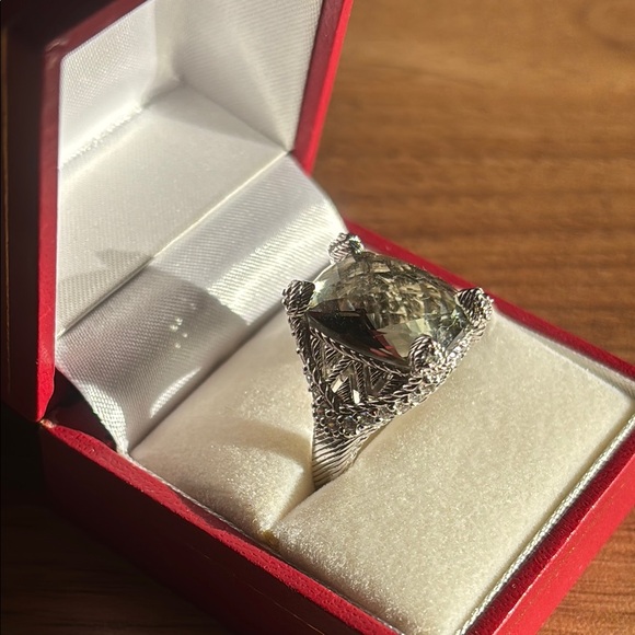 Judith Ripka mint quarts cocktail ring - Picture 3 of 10